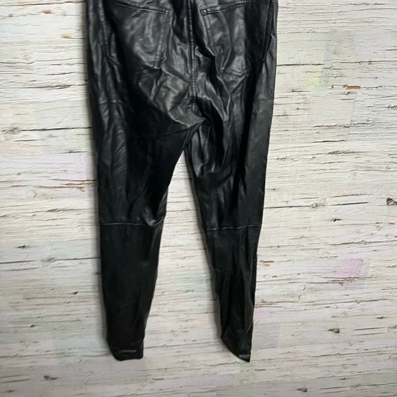 Aritzia wilfred free faux black leather pants size 00 - Picture 6 of 8